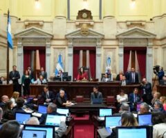 De la calle al palacio por los derechos del pueblo. Por Daniel Campione.